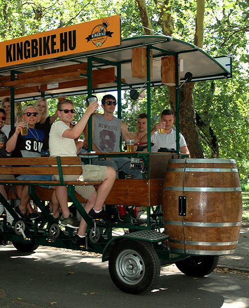 Тур по Будапешту на пивном велосипеде